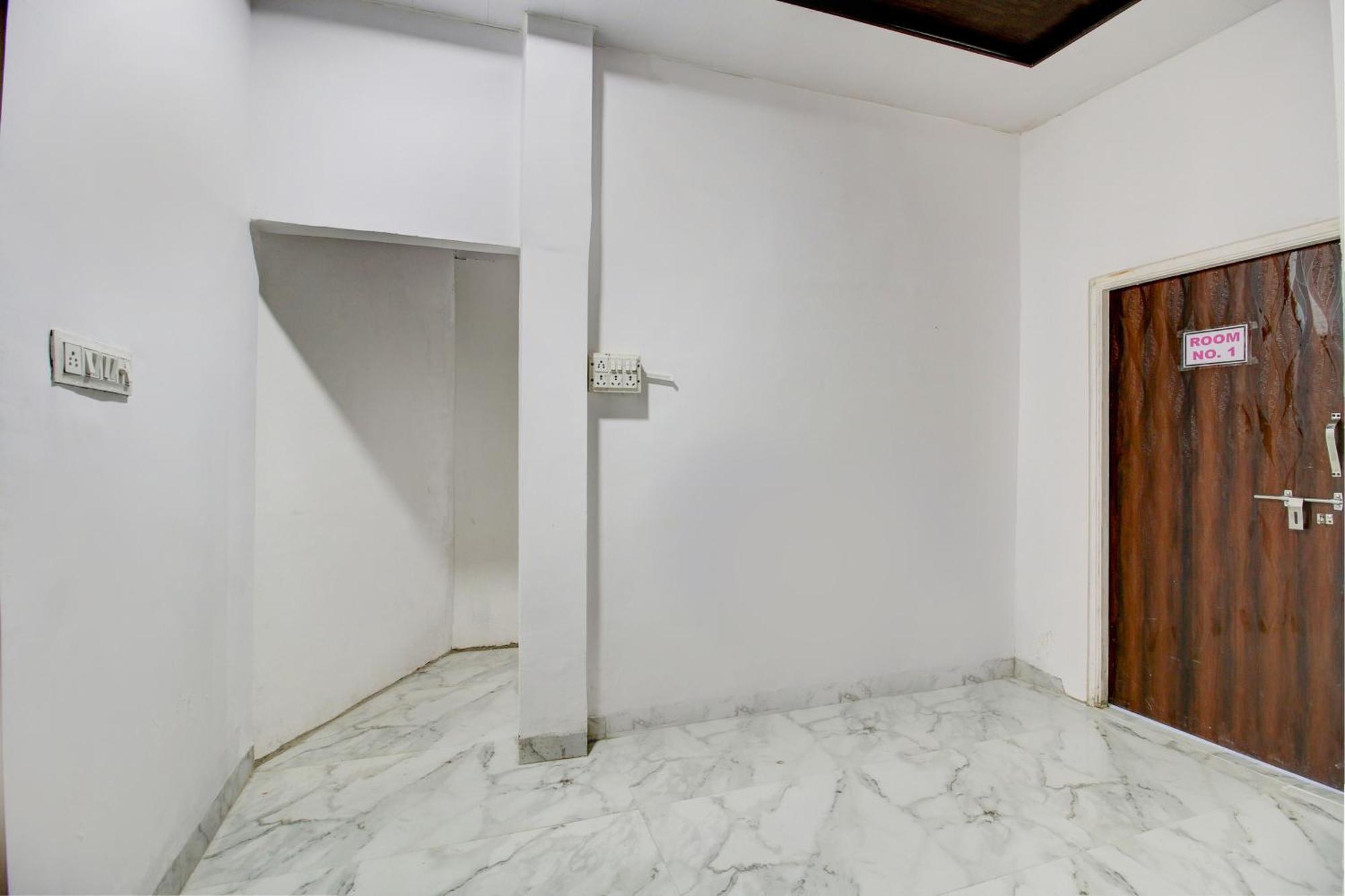 O Satyam Shree Hotel Indore